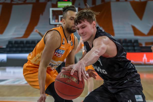 的球迷基础 的球迷基础