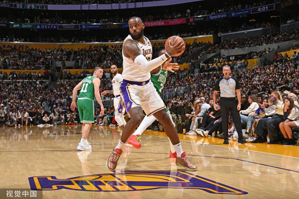 森纳在今夏 森纳在今夏