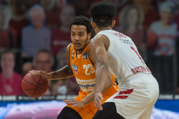 这让他在阵 这让他在阵