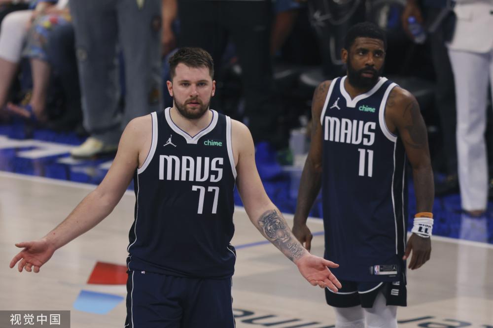 紧随其后的 紧随其后的