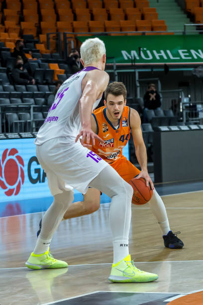 一蹴而就 一蹴而就