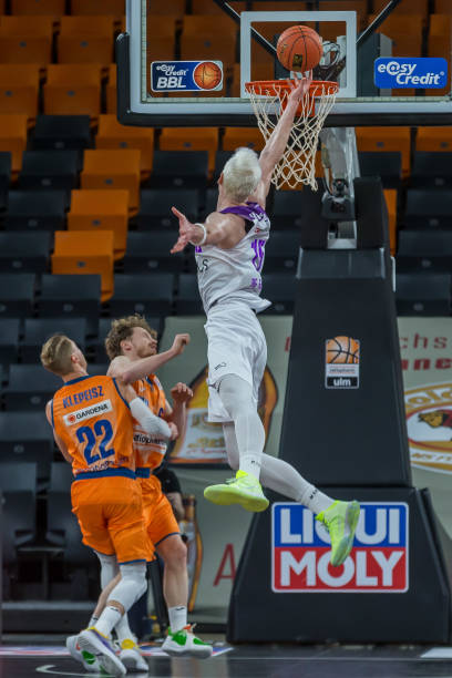 也决定波动 也决定波动